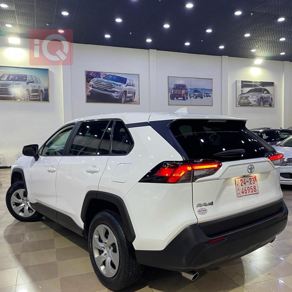 تويوتا راف 4